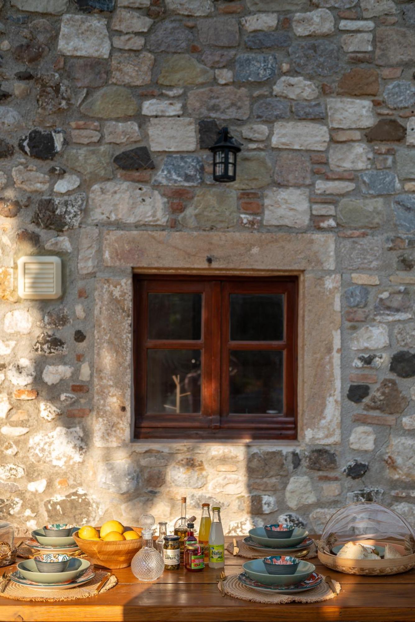 Pirgali Stone House Ferienhaus *