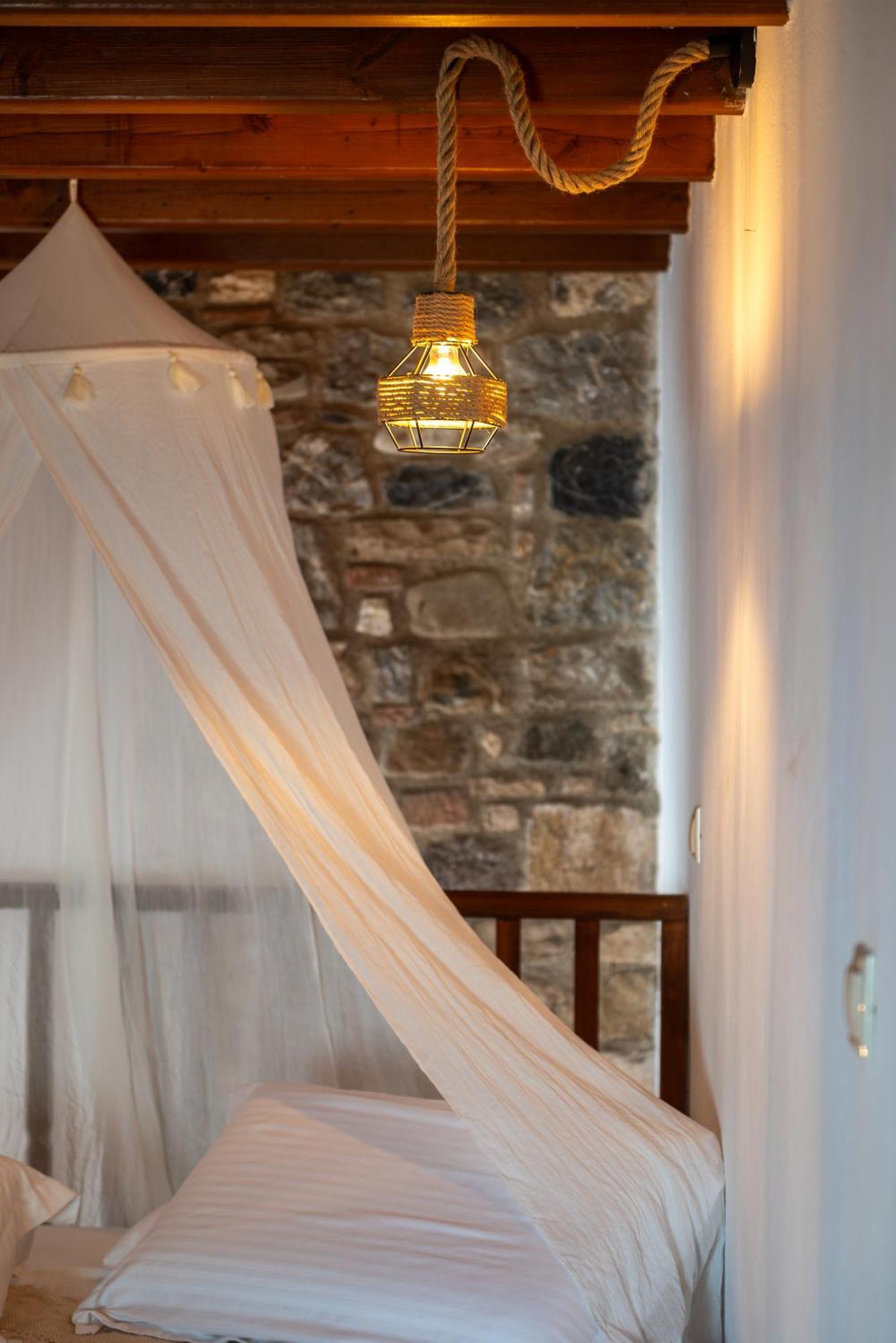 Holiday home Pirgali Stone House Ampavris