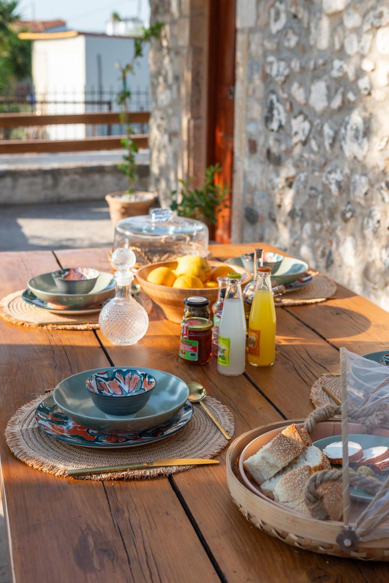 Holiday home Pirgali Stone House Ampavris